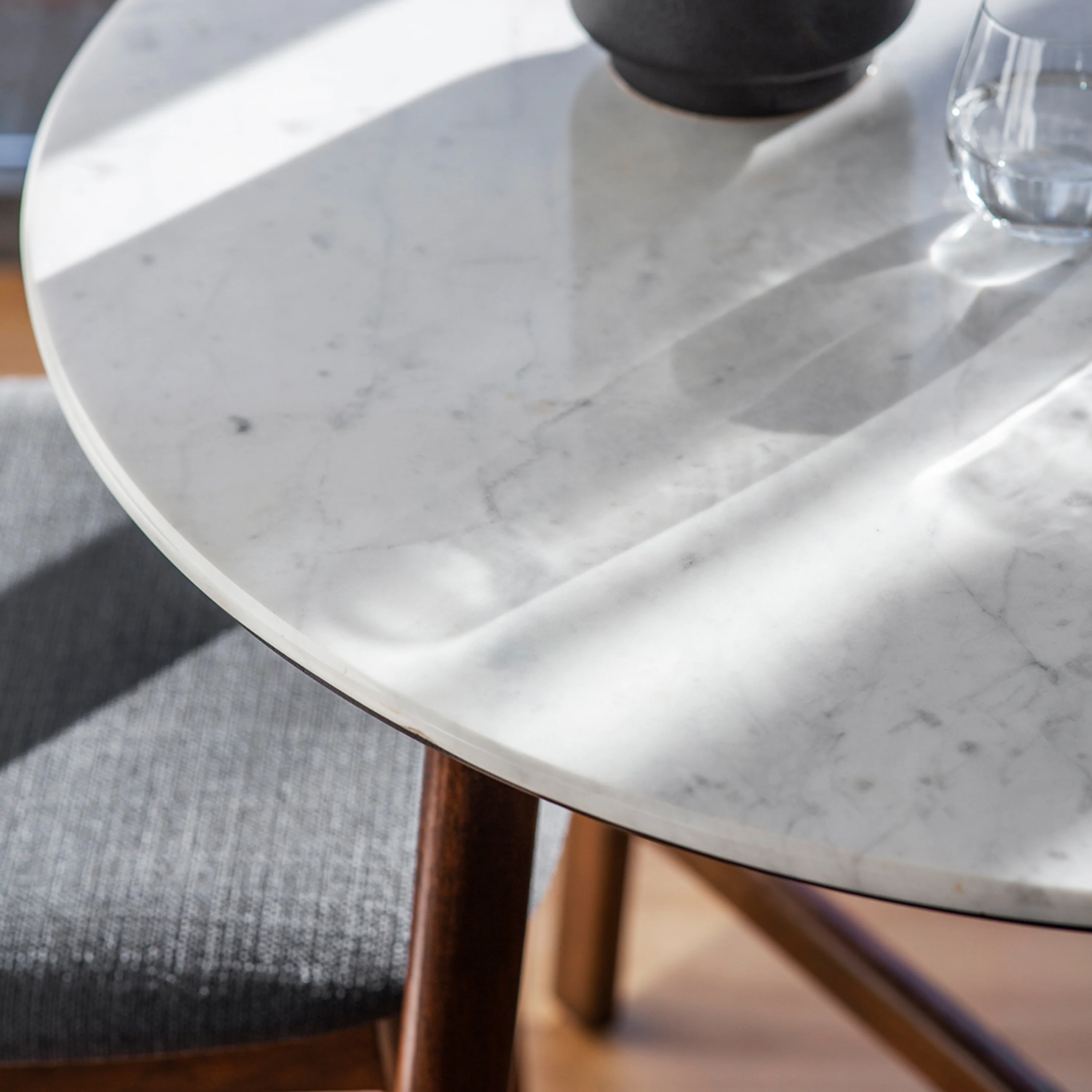 Barcelona Round Dining Table - Dining Table Round 90cm Dark Wood / Marble - Image 3