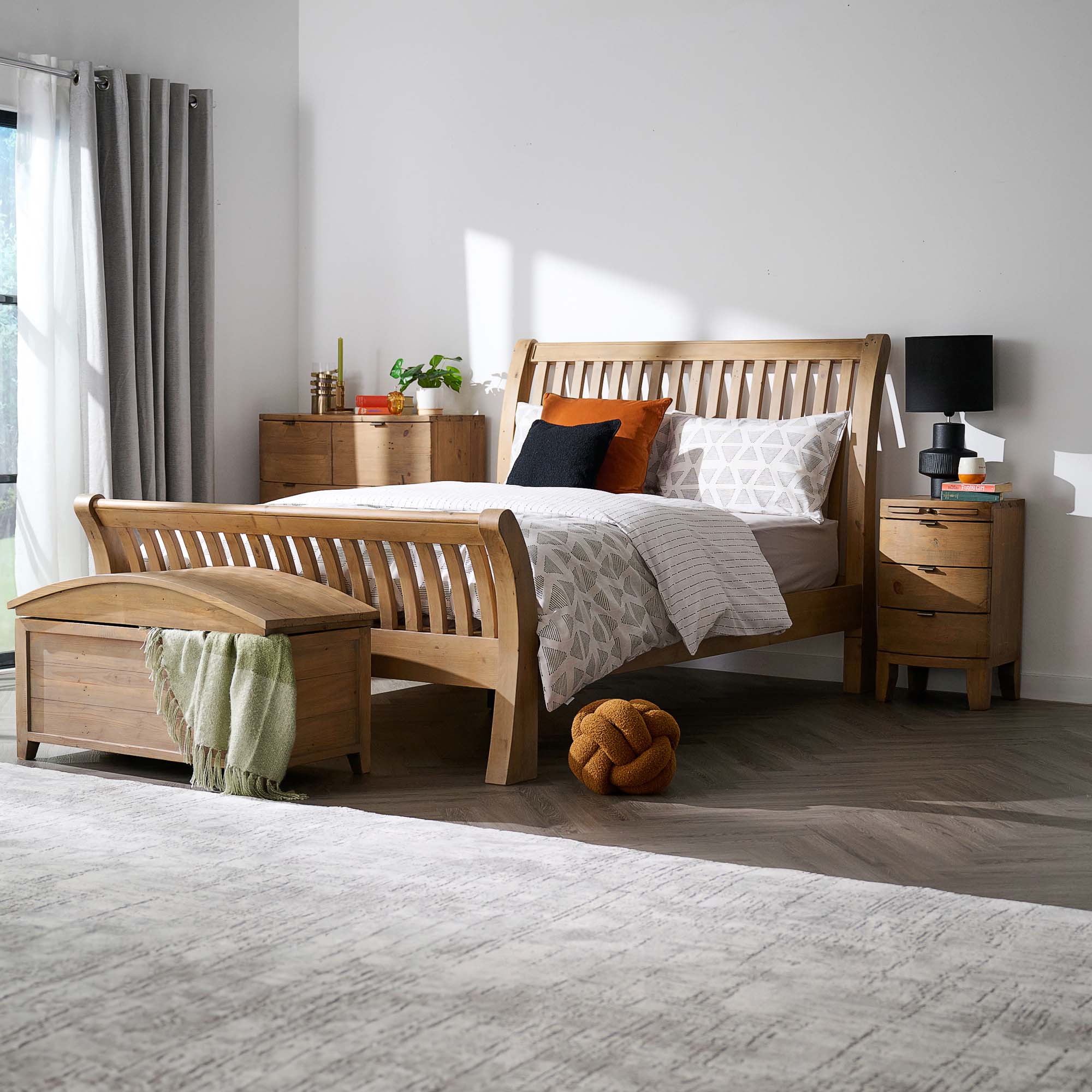 Lexington Bed - 5'0 Slatted Bedstead Sundried Wheat - Image 2